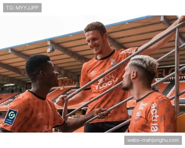 深度报道:球衣广告的数字化未来——法甲探索在转播画面中动态植入虚拟广告 深度报道:球衣广告的数字化未来——法甲探索在转播画面中动态植入虚拟广告